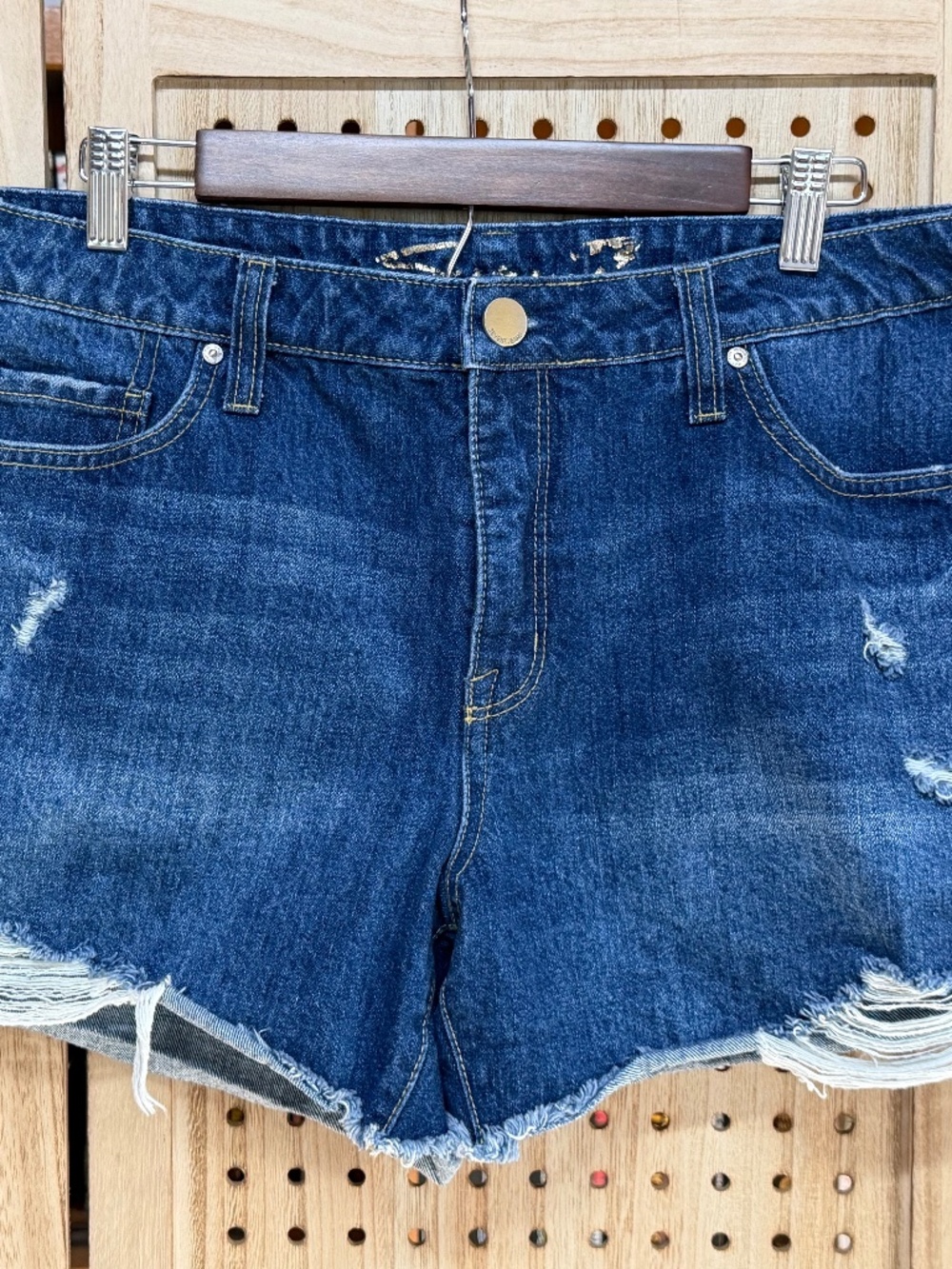 Seven7 Distressed Denim Shorts Size 14 Frayed Hem Mid Rise